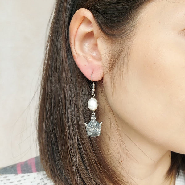 Silver Crown Pearl Earrings