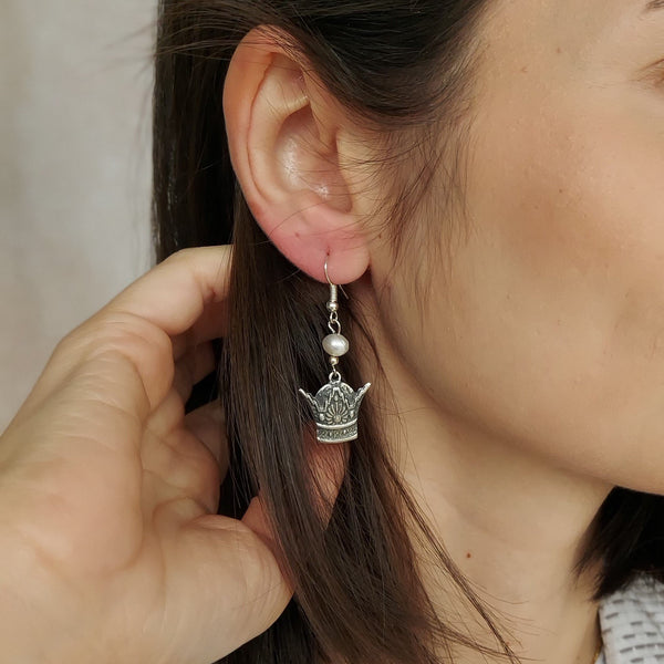 Silver Crown Pearl Earrings