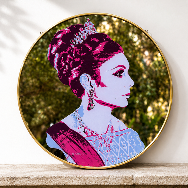 Shahbanoo Farah Diba Round Wall Mirror