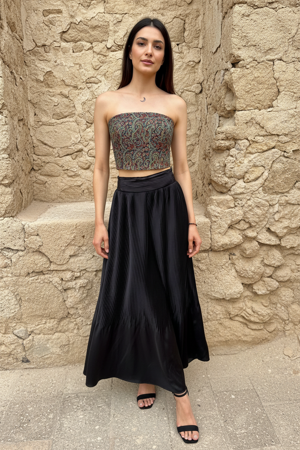 Lajevard Crop Top