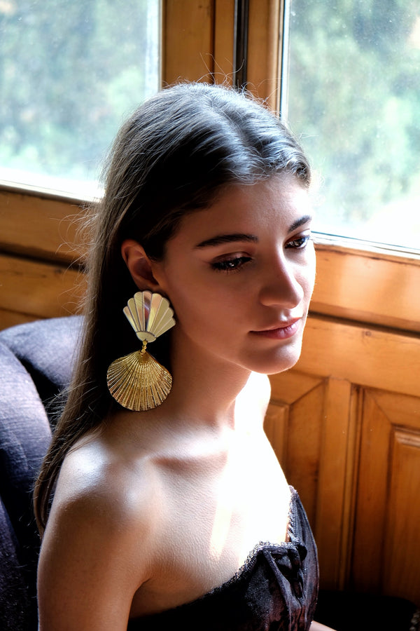 Shell Gold Earrings
