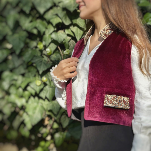 Yaghoot Velvet Vest