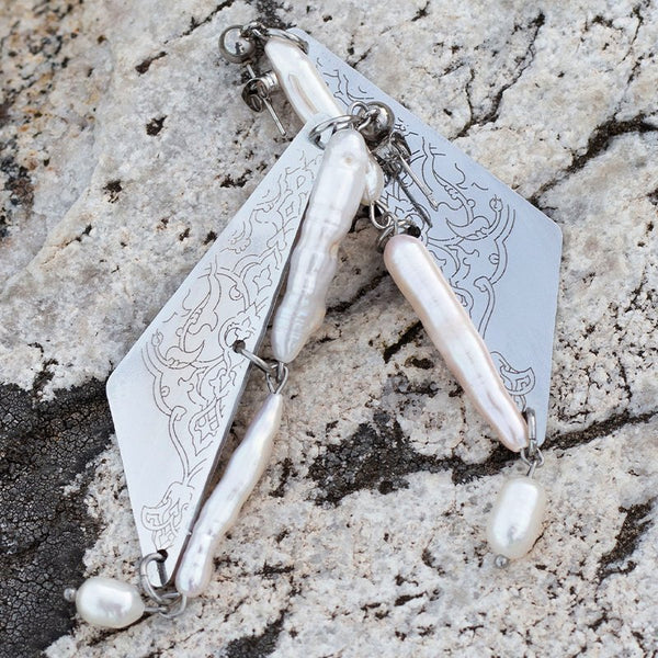 Thunder Earring – Silver