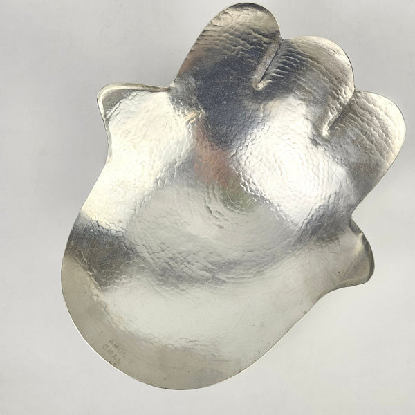 Handmade Persian-inspired product available at Diyar Concept Store, featuring traditional and modern designs crafted with attention to detail.