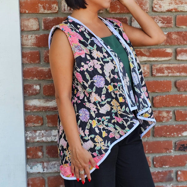 Handmade Persian-inspired product available at Diyar Concept Store, featuring traditional and modern designs crafted with attention to detail.