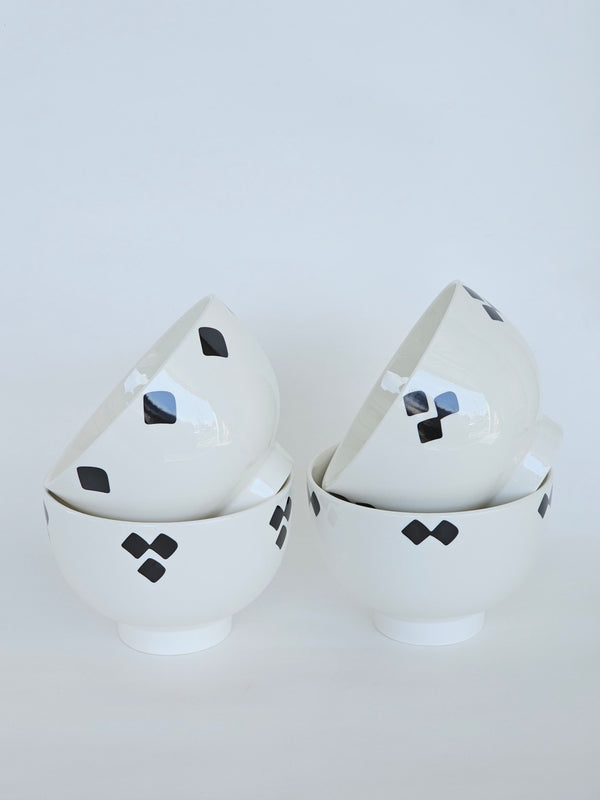 Black Farsi dots medium bowl