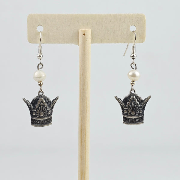 Silver Crown Pearl Earrings