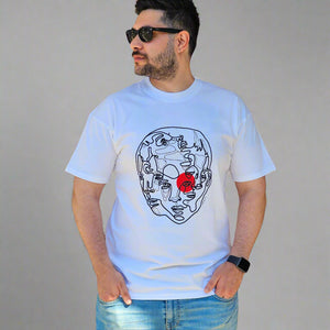 Minimalist one-line drawing t-shirt by Parin Heidari, available at Diyar Concept Store.