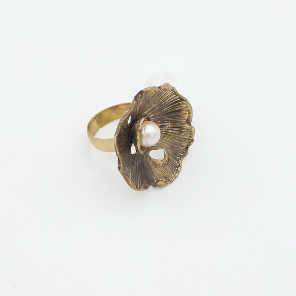 Winter Blooms Brass Ring with Pearl
