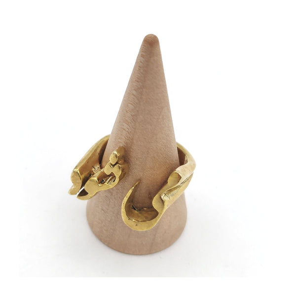 Mishavad Calligraphy Ring