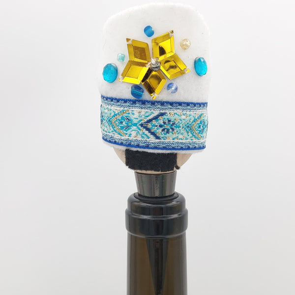 White Hat Qajar Character Bottle Stopper
