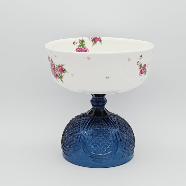 Golesorkhi Bowl With Gold Touches & Short Glass Stand