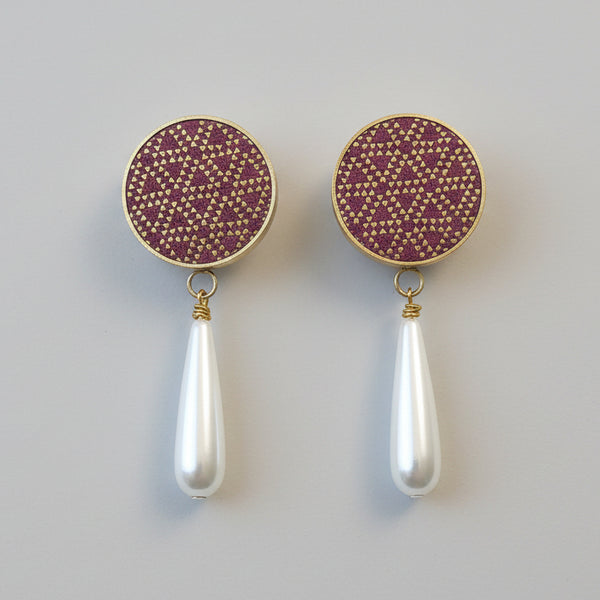 (Ille) Knob-Khatam Brass Pearl Earring