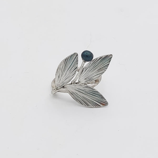 Silver Leaves Ring with Pearl