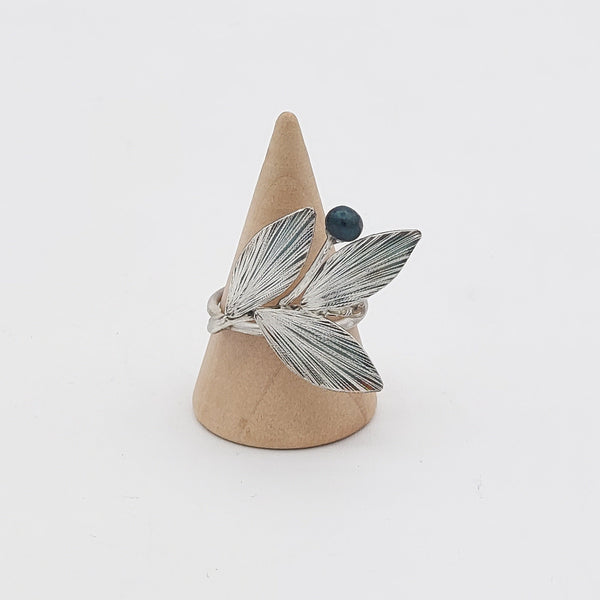 Silver Leaves Ring with Pearl