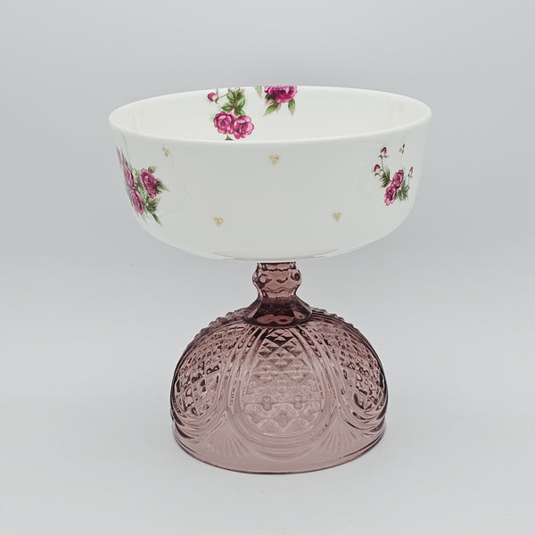 Golesorkhi Bowl With Gold Touches & Short Glass Stand