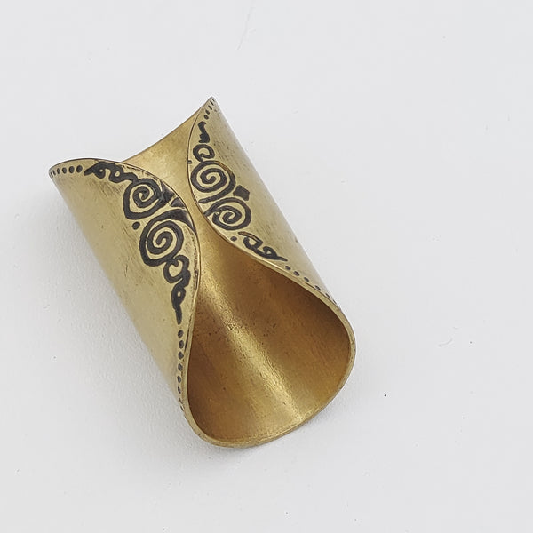 Har Koja Hastam Calligraphy Brass Ring