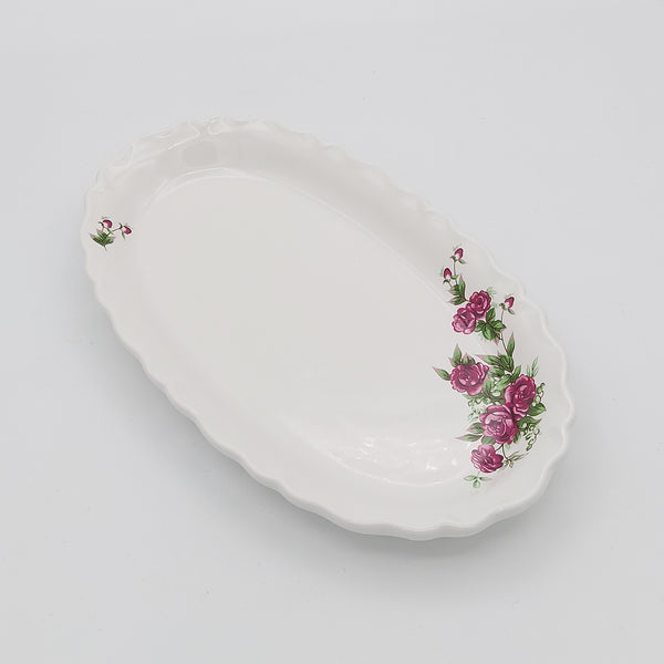 Golesorkhi Oval Wavy Rim Dish