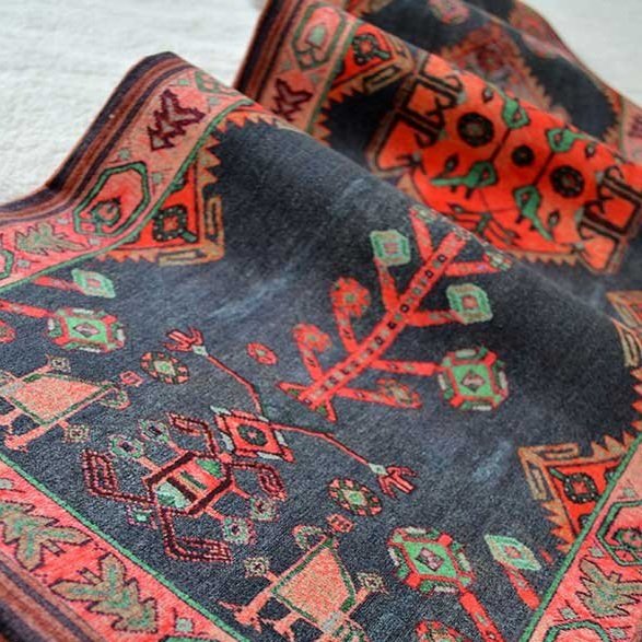 Chalipa Table Runner