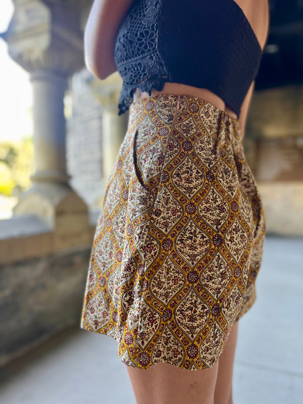 Parto Qalamkari Short