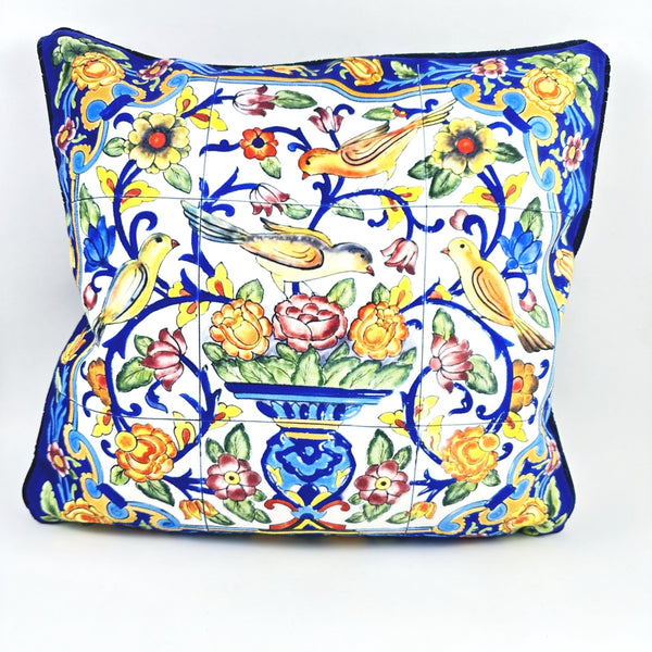 Nava Pillow