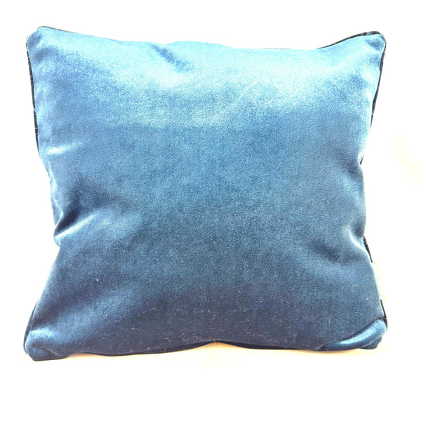 Nava Pillow
