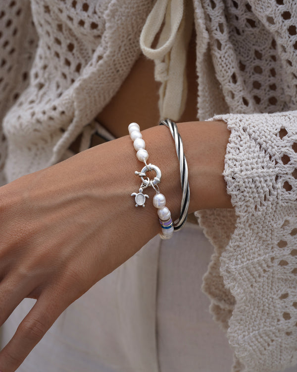 Natural Pearl Bracelet With Turtle Pendant