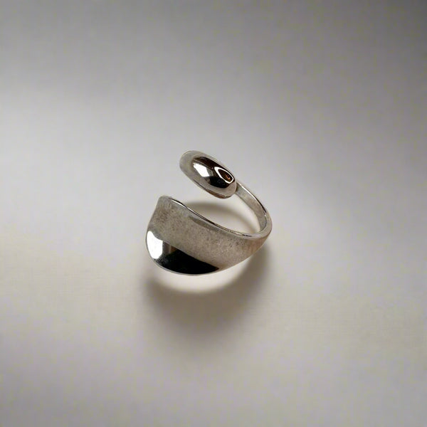 Mowj Silver Ring