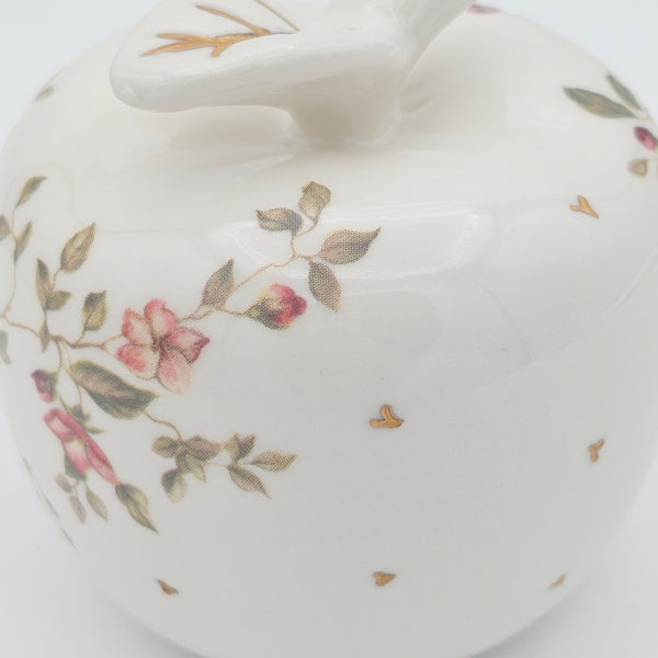 Flora Apple with Gold Touches
