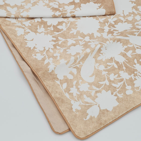 Lovely Garden Runner