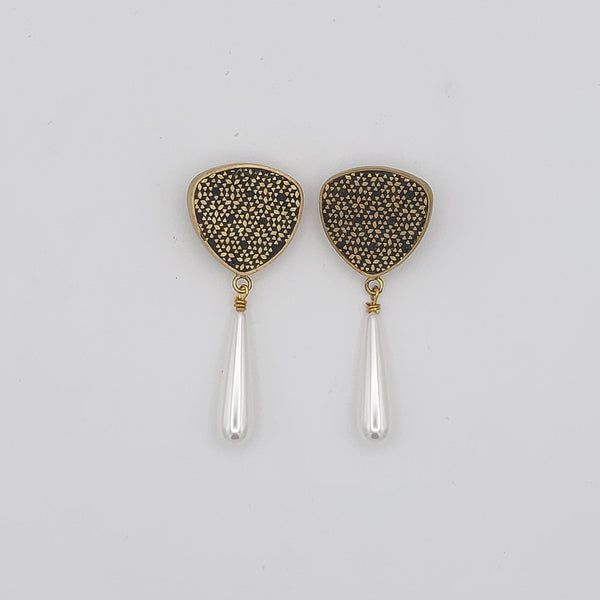 (Ille) Knob Pearl-Khatam Brass Pearl Earring