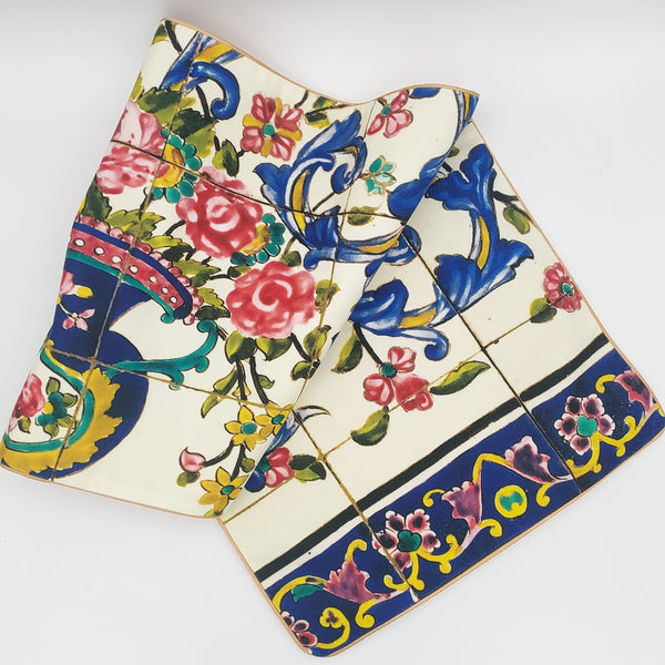 Vase & Flower Velvet Runner