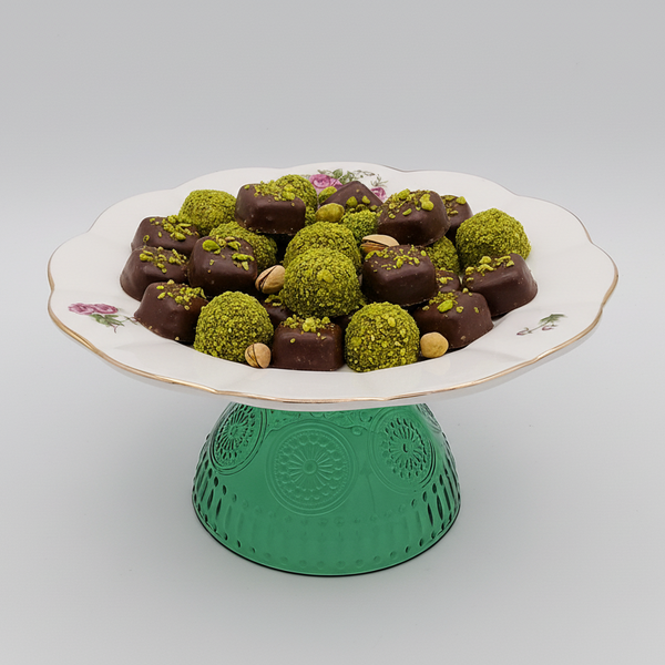 Wavy Golesorkhi Plate With Short Green Stand and Gold Rim