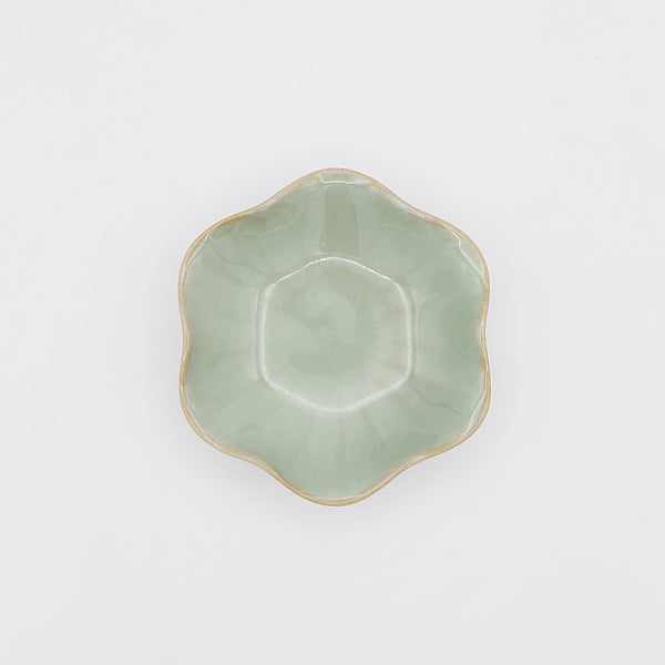 Small Wavy Flower Bowl