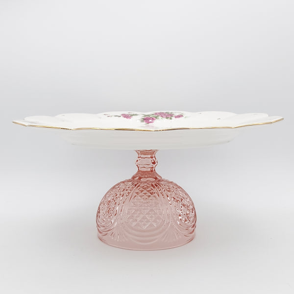 Wavy Rim Golesorkhi Plate With Gold Touches & Pink Glass Stand