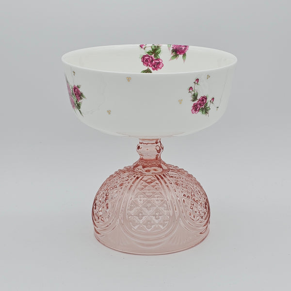 Golesorkhi Bowl With Gold Touches & Short Glass Stand