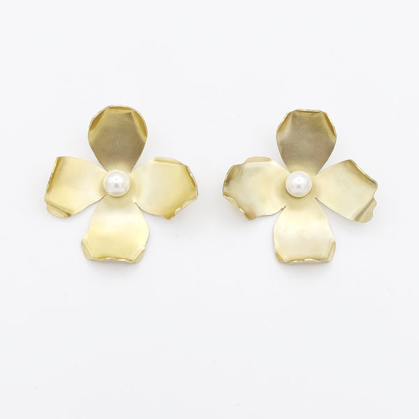 Flower & Pearl Earrings