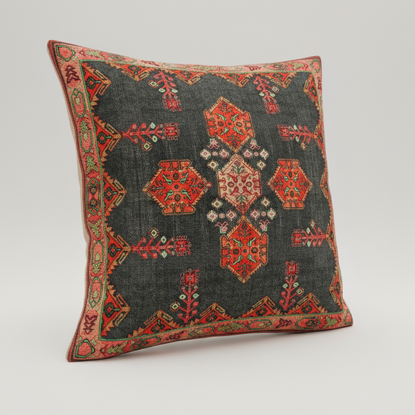 Chalipa Pillow