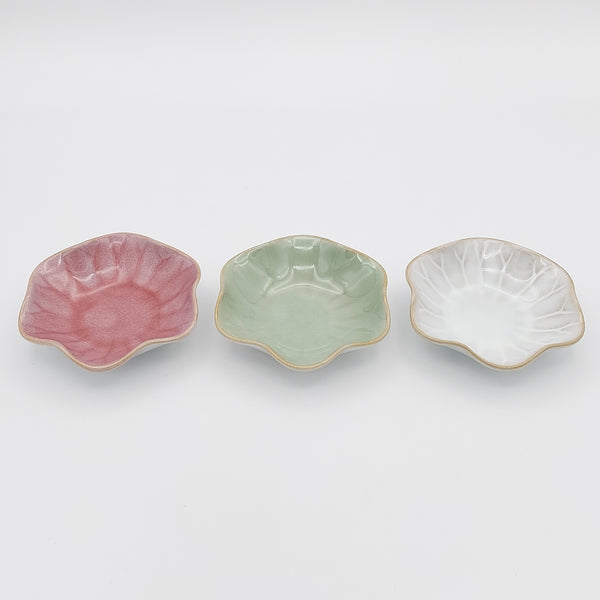 Small Wavy Flower Bowl