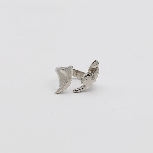 Noor Calligraphy Ring